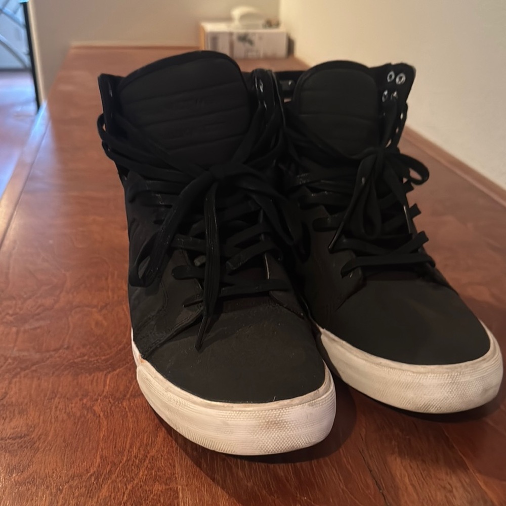 Supra Skytop